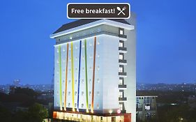 Amaris Hotel Simpang Lima